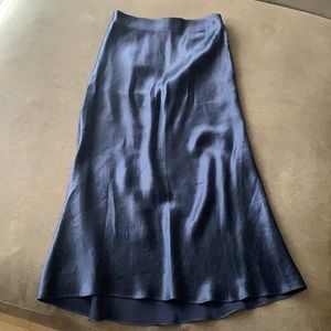 Babaton slip skirt in navy.
